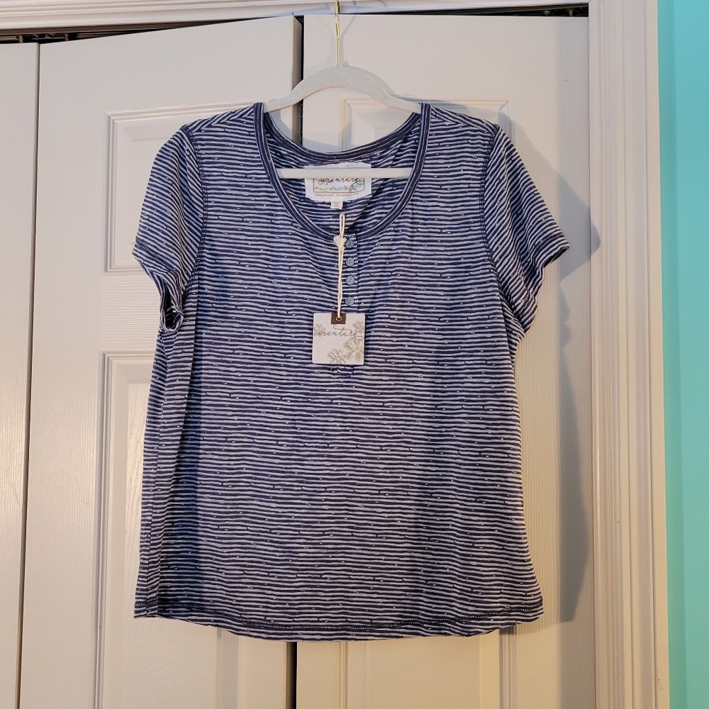 Women's Aventura Tee, XL NWT